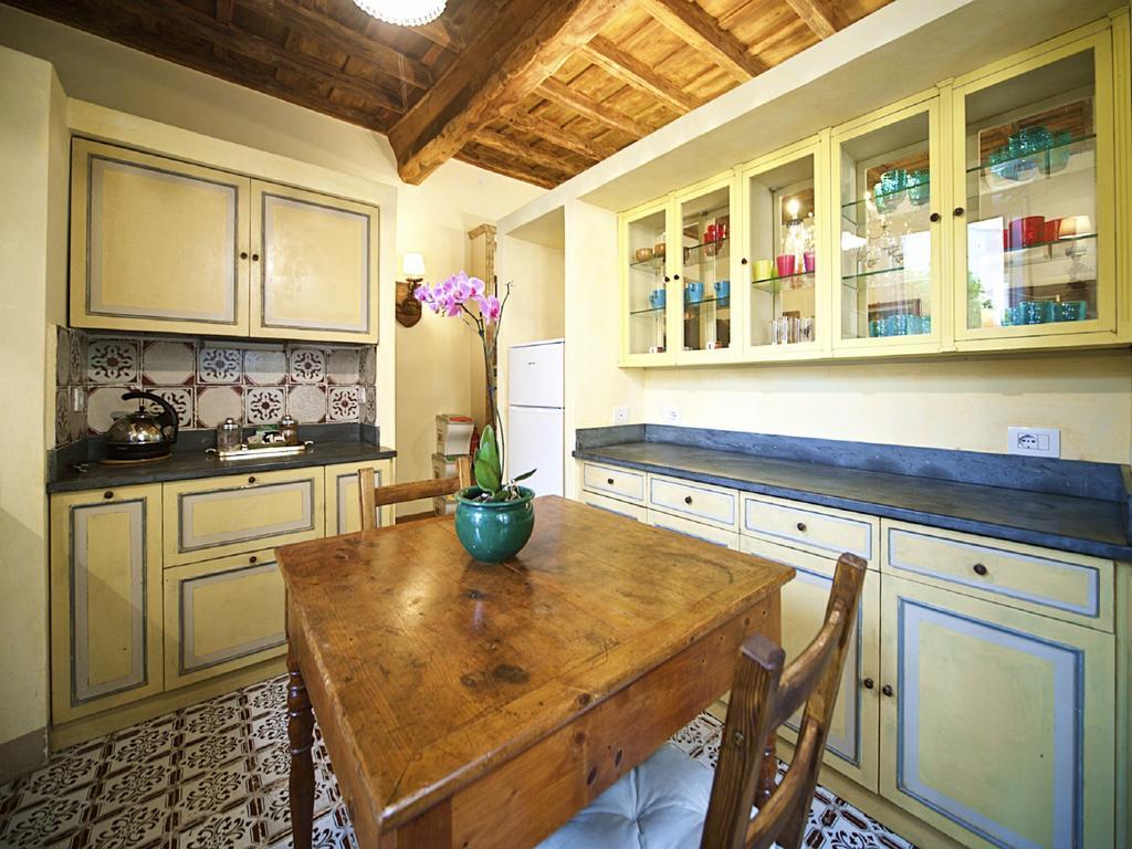 Charming Trastevere Apartment Rom Exteriör bild